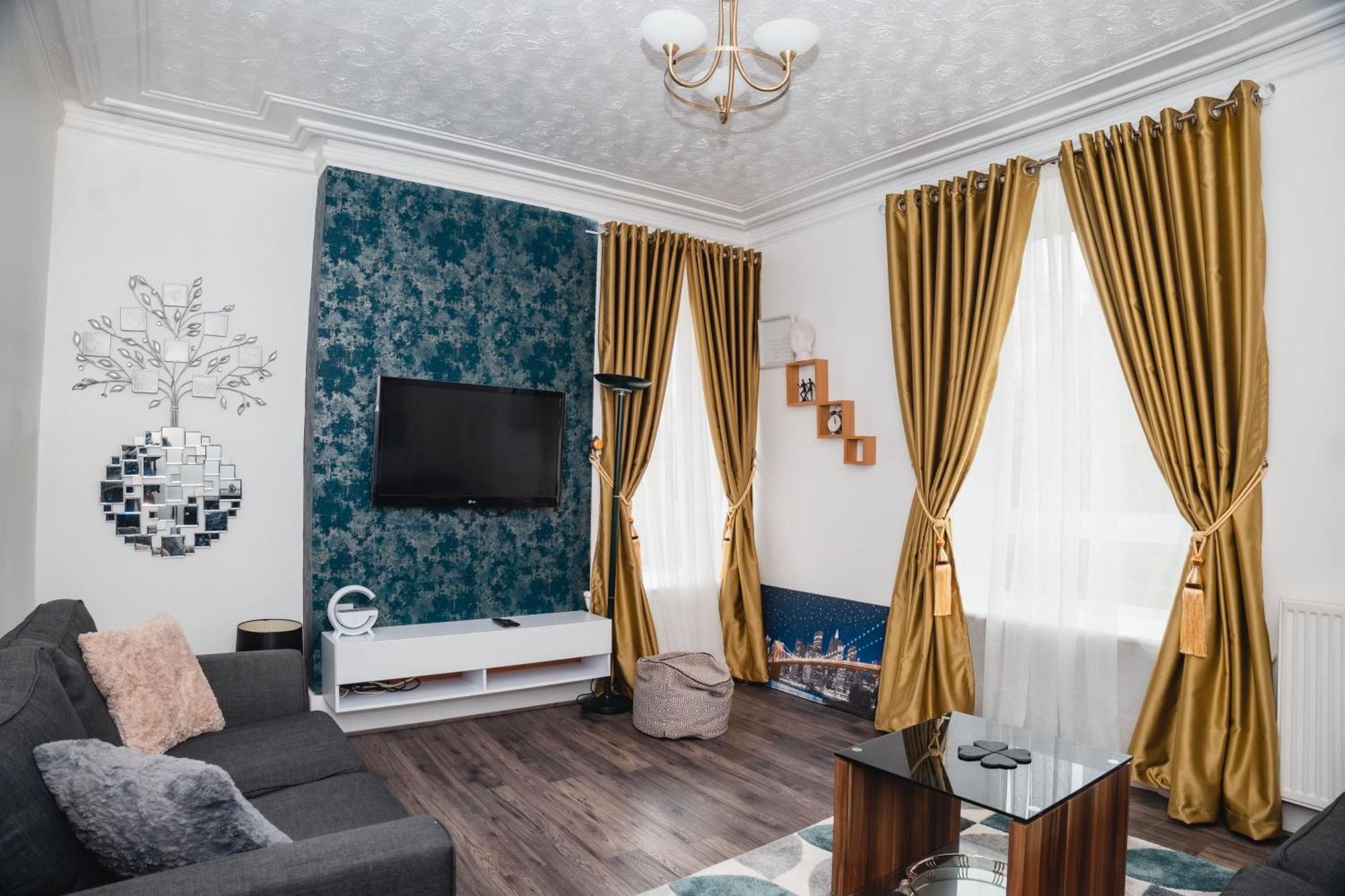 Entire Fabulous 2Bedroom First Floor Flat Located Within Close Proximity To City Centre & University Of Aberdeen With Private Parking Екстер'єр фото